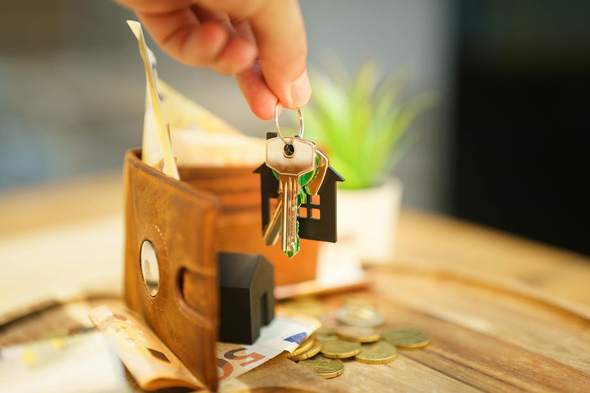 The Lease Renewal Strategy That Saves You Thousands