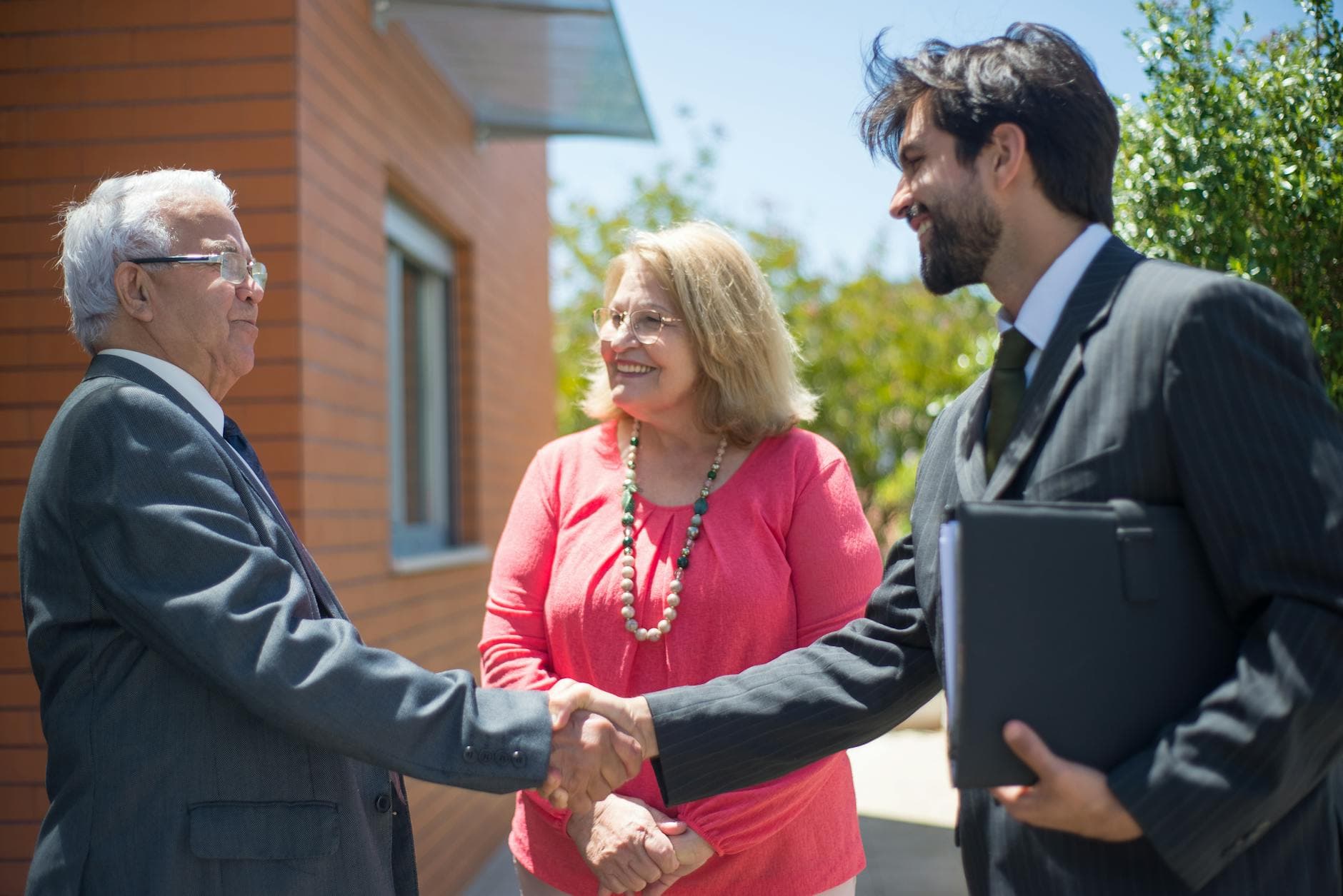 How to Negotiate a Commercial Real Estate Purchase